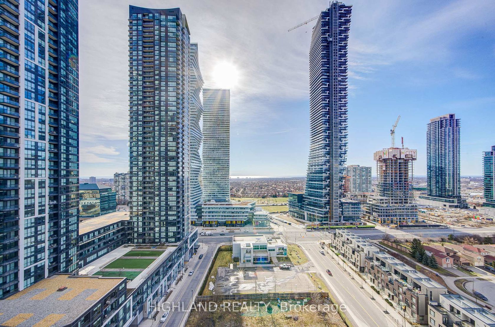 1918 - 4055 Parkside Village Drive, City Centre, Mississauga by Loree Meneguzzi Real Estate 1918 - 4055 Parkside Village Drive, City Centre, Mississauga