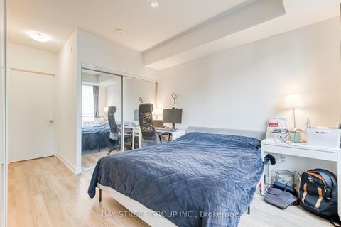 Photo 23 at 210 - 158 FRONT Street E, Moss Park, Toronto