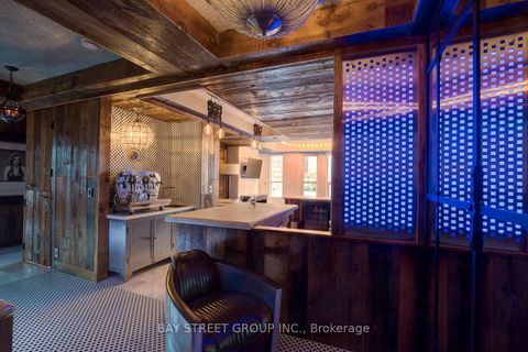 Photo 4 at 301 - 68 Yorkville Avenue, Annex, Toronto