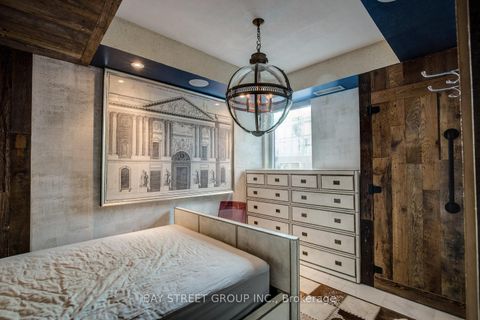 Photo 11 at 301 - 68 Yorkville Avenue, Annex, Toronto