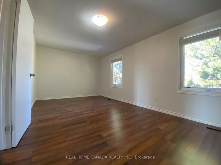 Photo 12 at 34 - 6449 GLEN ERIN Drive, Meadowvale, Mississauga