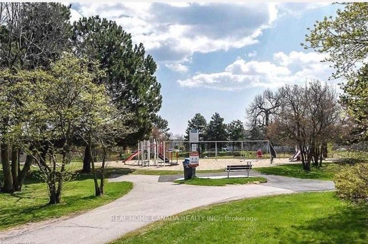 Photo 22 at 34 - 6449 GLEN ERIN Drive, Meadowvale, Mississauga