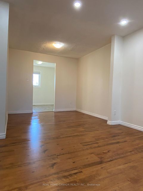 Photo 4 at 34 - 6449 GLEN ERIN Drive, Meadowvale, Mississauga