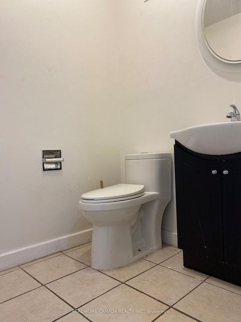 Photo 9 at 34 - 6449 GLEN ERIN Drive, Meadowvale, Mississauga