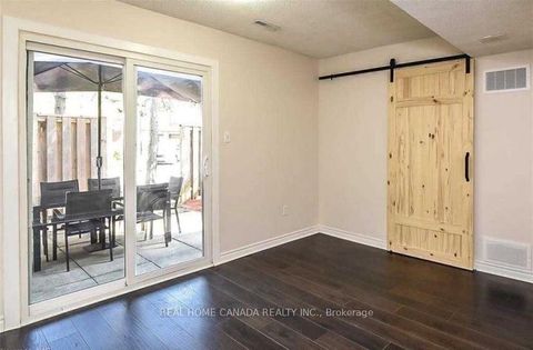 Photo 18 at 34 - 6449 GLEN ERIN Drive, Meadowvale, Mississauga