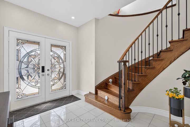 Photo 5 at 25 Selsdon Street, Credit Valley, Brampton