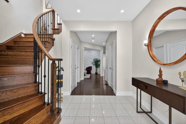 Photo 6 at 25 Selsdon Street, Credit Valley, Brampton