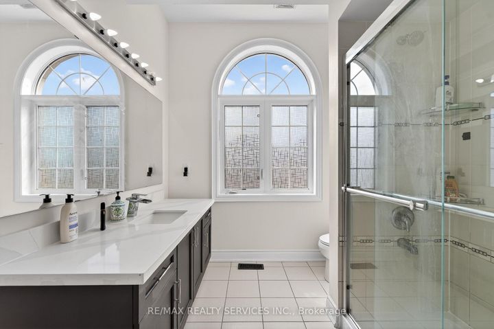 Photo 39 at 25 Selsdon Street, Credit Valley, Brampton