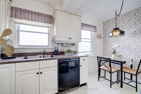 Photo 8 at 10 Sundridge Drive, Birchmount, Toronto