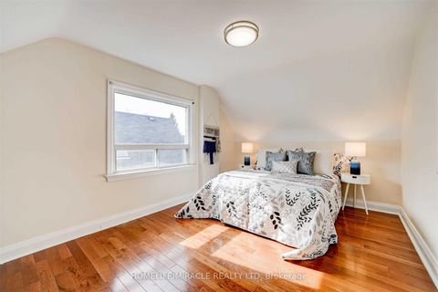 Photo 13 at 10 Sundridge Drive, Birchmount, Toronto
