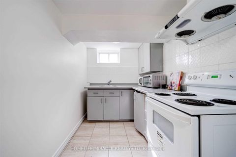 Photo 19 at 10 Sundridge Drive, Birchmount, Toronto