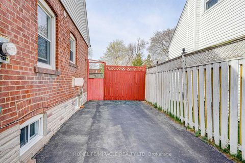 Photo 21 at 10 Sundridge Drive, Birchmount, Toronto