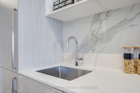 Photo 11 at 7202 - 55 Cooper Street, Waterfront Communities C8, Toronto