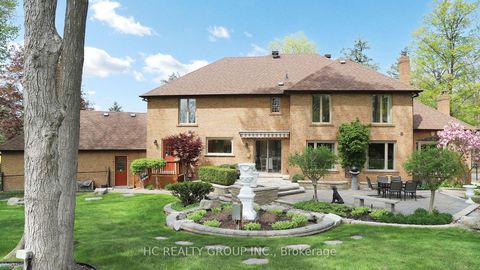 Photo 5 at 2 Glenridge Drive, Devil's Elbow, Markham