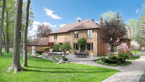 Photo 6 at 2 Glenridge Drive, Devil's Elbow, Markham