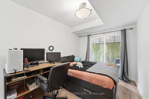 Photo 13 at 92 - 37 Four Winds Drive, York University Heights, Toronto
