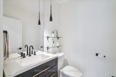 Photo 20 at 2090 Stonehouse Crescent, Sheridan, Mississauga