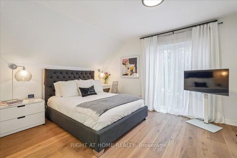 Photo 21 at 2090 Stonehouse Crescent, Sheridan, Mississauga