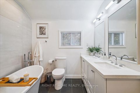 Photo 22 at 2090 Stonehouse Crescent, Sheridan, Mississauga