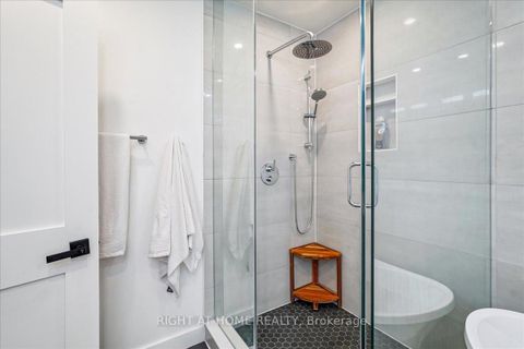 Photo 23 at 2090 Stonehouse Crescent, Sheridan, Mississauga