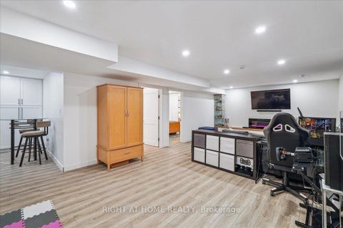 Photo 29 at 2090 Stonehouse Crescent, Sheridan, Mississauga