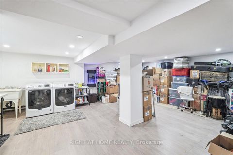 Photo 34 at 2090 Stonehouse Crescent, Sheridan, Mississauga