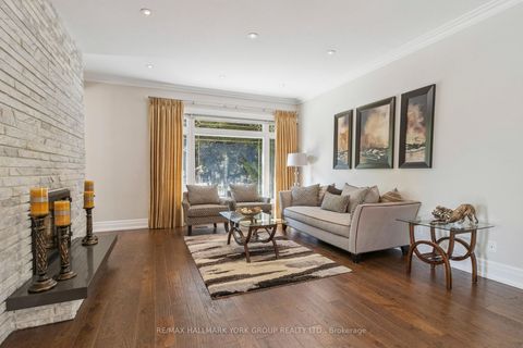 Photo 8 at 27 Scott Crescent, King City, King