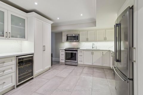 Photo 33 at 27 Scott Crescent, King City, King