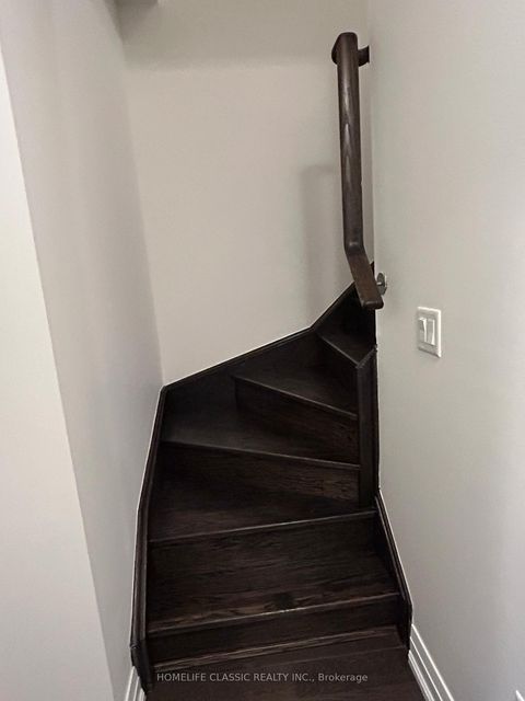 Photo 10 at 9 - 11 Eldora Avenue, Newtonbrook West, Toronto