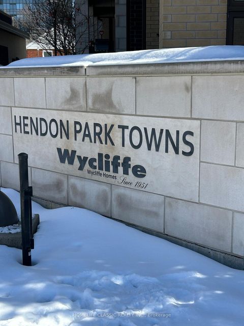 Photo 16 at 9 - 11 Eldora Avenue, Newtonbrook West, Toronto