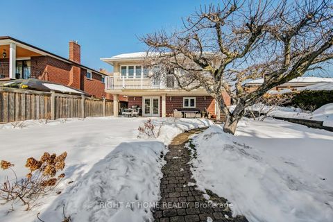 Photo 37 at 397 Maple Leaf Drive, Maple Leaf, Toronto