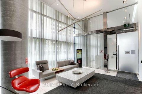 Photo 3 at 312 - 185 Roehampton Avenue, Mount Pleasant East, Toronto