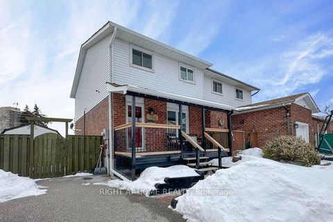 Photo 1 at 760 Cricklewood Drive N, Pinecrest, Oshawa
