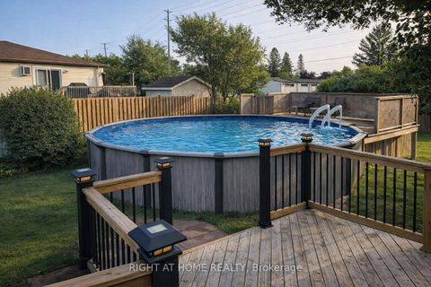 Photo 3 at 760 Cricklewood Drive N, Pinecrest, Oshawa