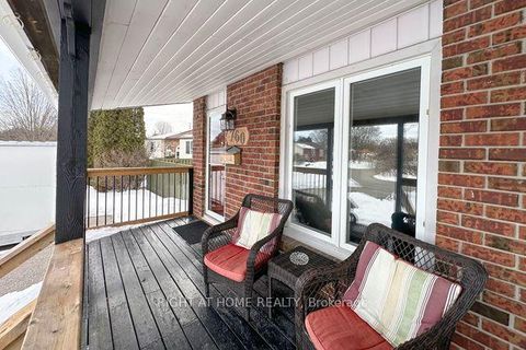 Photo 4 at 760 Cricklewood Drive N, Pinecrest, Oshawa