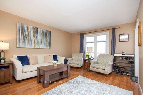 Photo 13 at 760 Cricklewood Drive N, Pinecrest, Oshawa