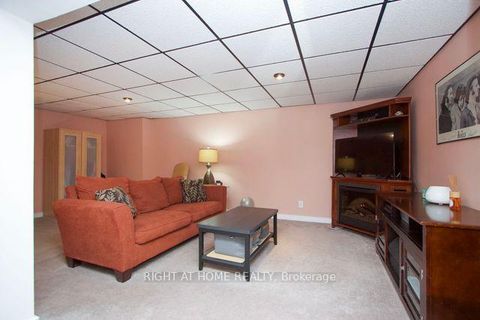 Photo 22 at 760 Cricklewood Drive N, Pinecrest, Oshawa