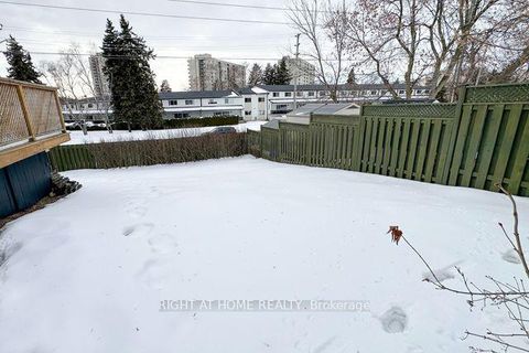 Photo 23 at 760 Cricklewood Drive N, Pinecrest, Oshawa