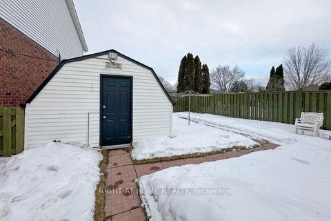 Photo 24 at 760 Cricklewood Drive N, Pinecrest, Oshawa