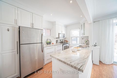 Photo 10 at 54 Latimer Avenue, Forest Hill North, Toronto