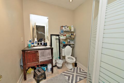 Photo 8 at 14 Bowsfield Road, York University Heights, Toronto