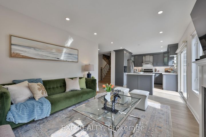 Photo 12 at 2210 Fairmount Drive, WM Westmount, Oakville