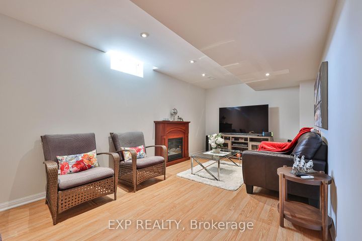 Photo 40 at 2210 Fairmount Drive, WM Westmount, Oakville