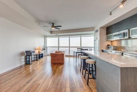 Photo 7 at 6514 - 388 Yonge Street, Newtonbrook West, Toronto