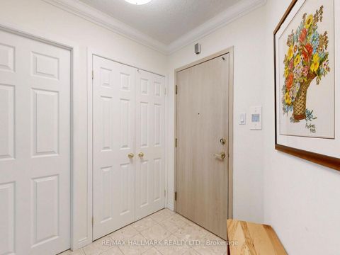 Photo 8 at 222 - 10 Guildwood Parkway, Guildwood, Toronto