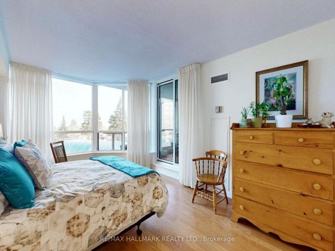 Photo 23 at 222 - 10 Guildwood Parkway, Guildwood, Toronto