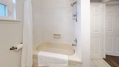 Photo 18 at 49 Netherford Road, Maple, Vaughan