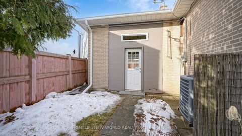 Photo 36 at 49 Netherford Road, Maple, Vaughan