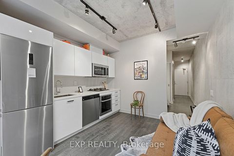 Photo 11 at 416 - 39 Brant Street, Waterfront Communities C1, Toronto