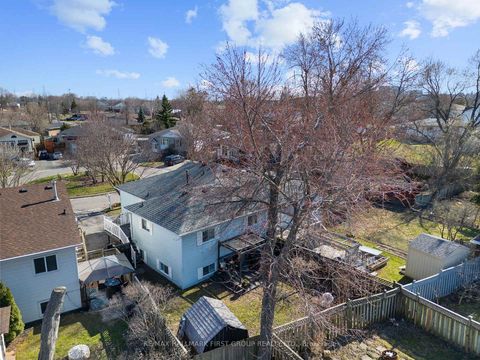 Photo 4 at 676 Frobisher Court, Vanier, Oshawa